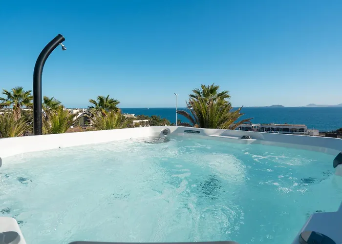 Arcos, Piscina Privada Climatizada Y Jacuzzi Con Maravillosas Vistas Al Islote De Lobos Villa