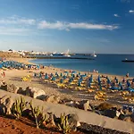Arcos, Piscina Privada Climatizada Y Jacuzzi Con Maravillosas Vistas Al Islote De Lobos Playa Blanca (Lanzarote)