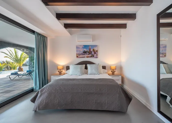 Arcos, Piscina Privada Climatizada Y Jacuzzi Con Maravillosas Vistas Al Islote De Lobos *